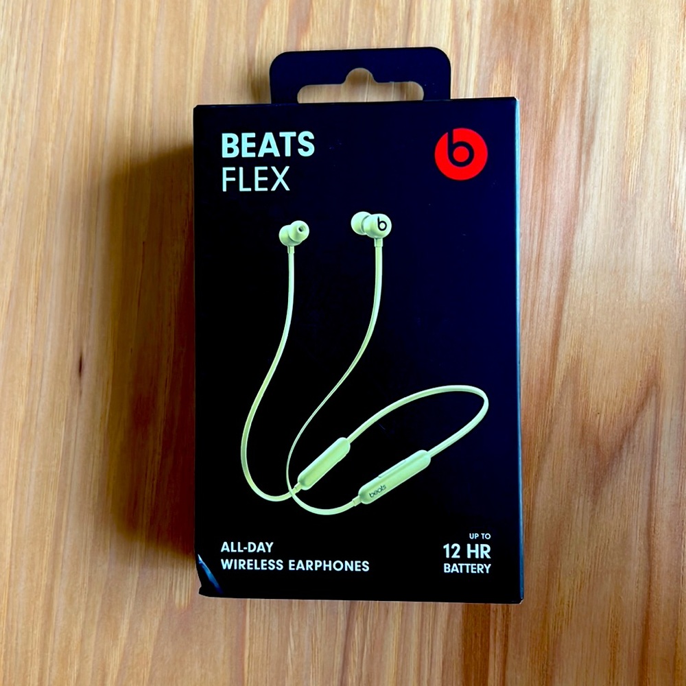 Beats Flex Yuzu Yellow Earphones - NEW